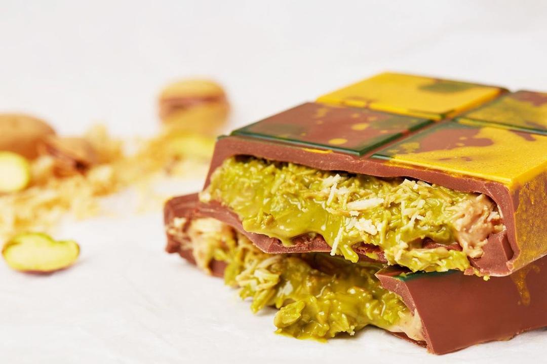 Fix Dessert Chocolate - Pistachio Bar | only £9.99 | Cheapest Vape Shop in Uk